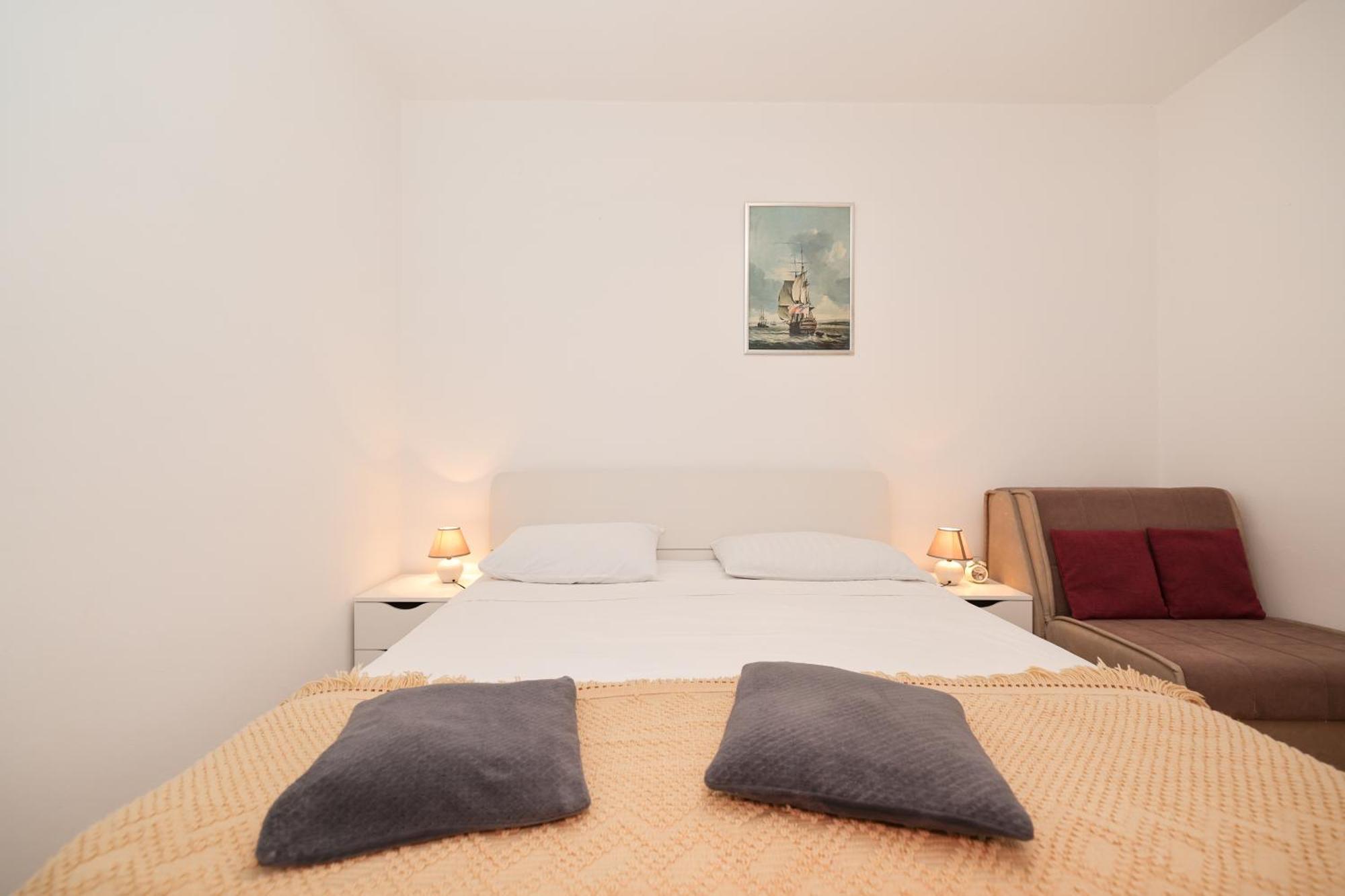 Apartmán Pantalon, Big Terrace And Free Parking