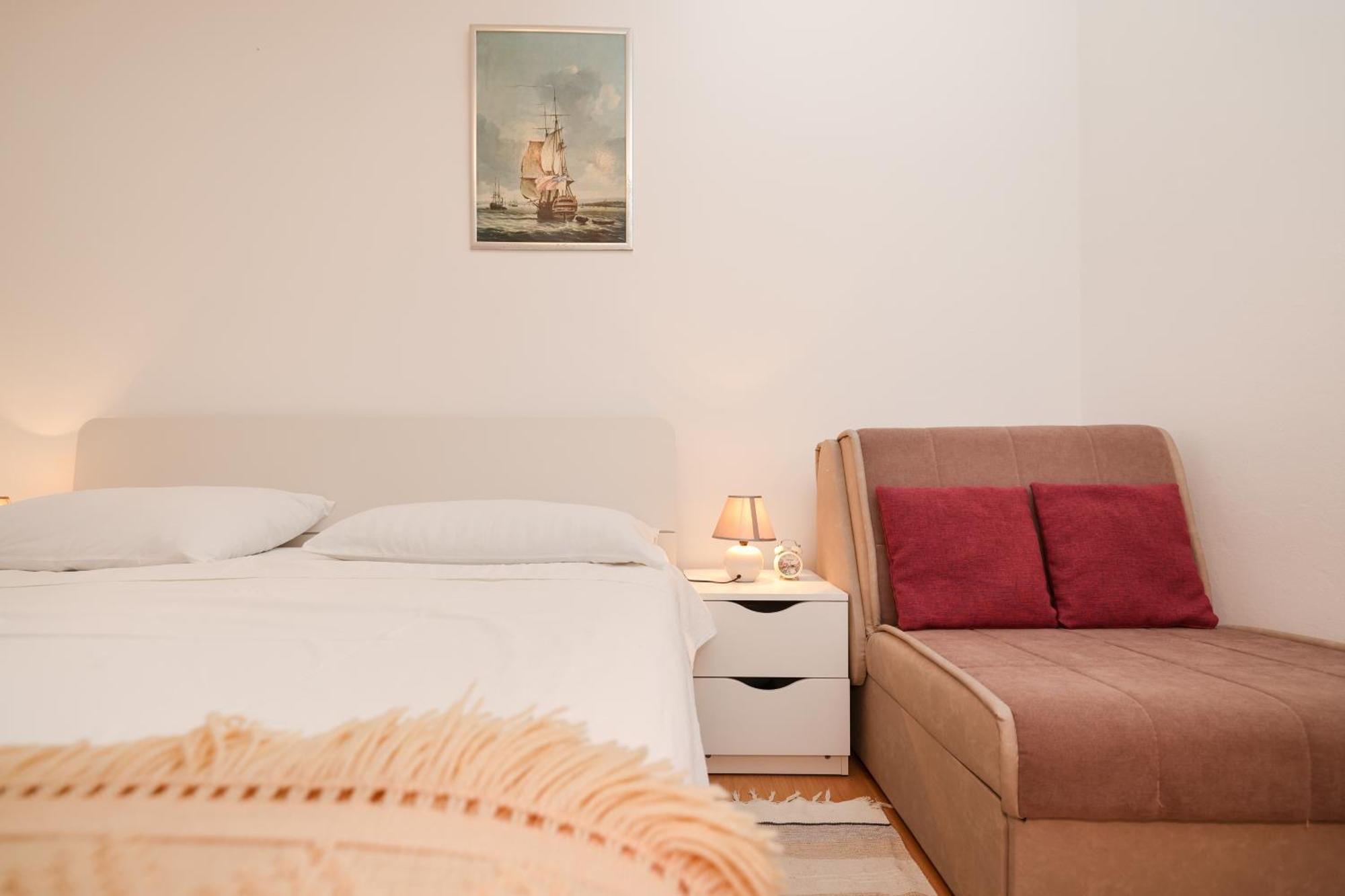 Pantalon, Big Terrace And Free Parking Apartmán Zadar