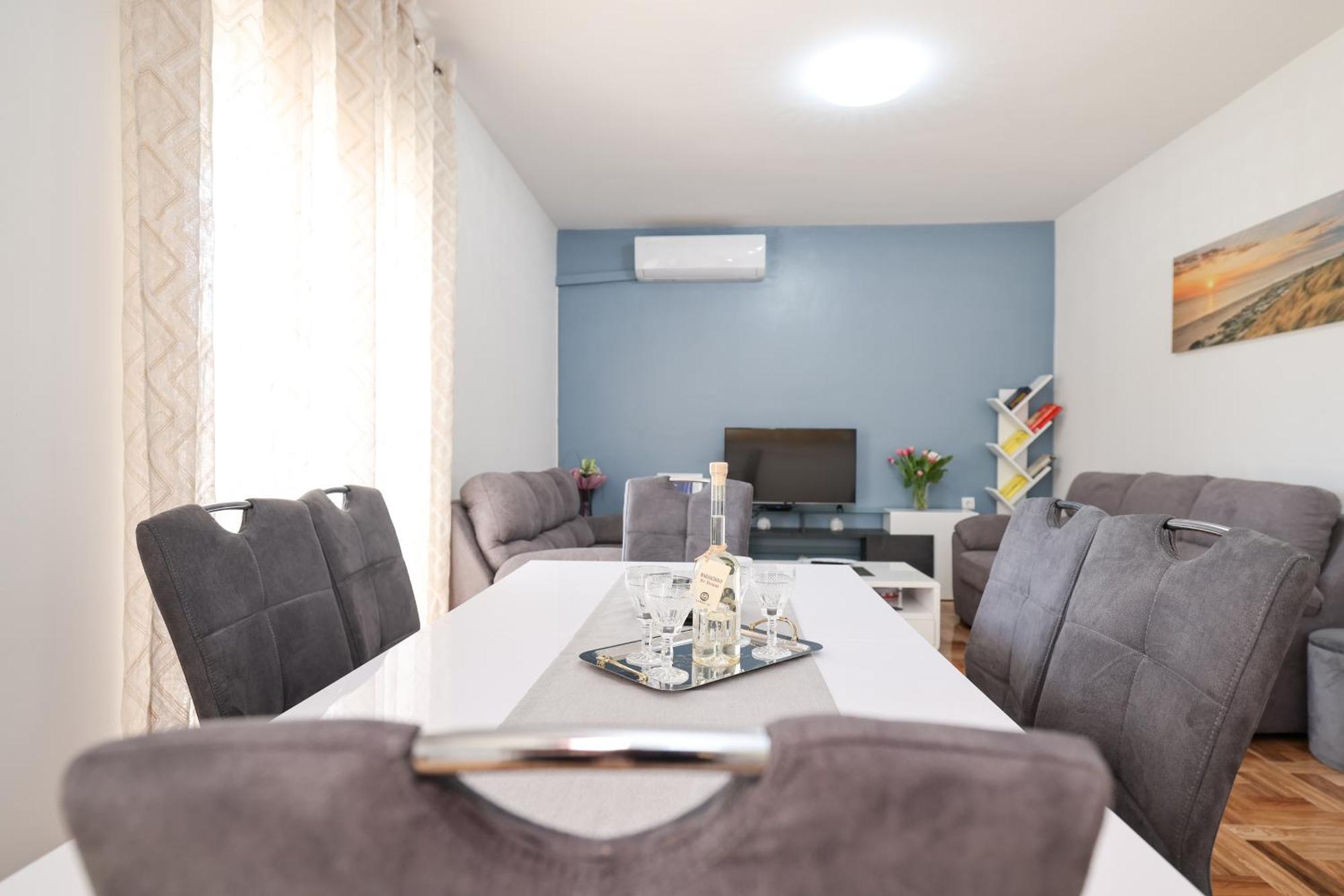 Pantalon, Big Terrace And Free Parking Apartmán *