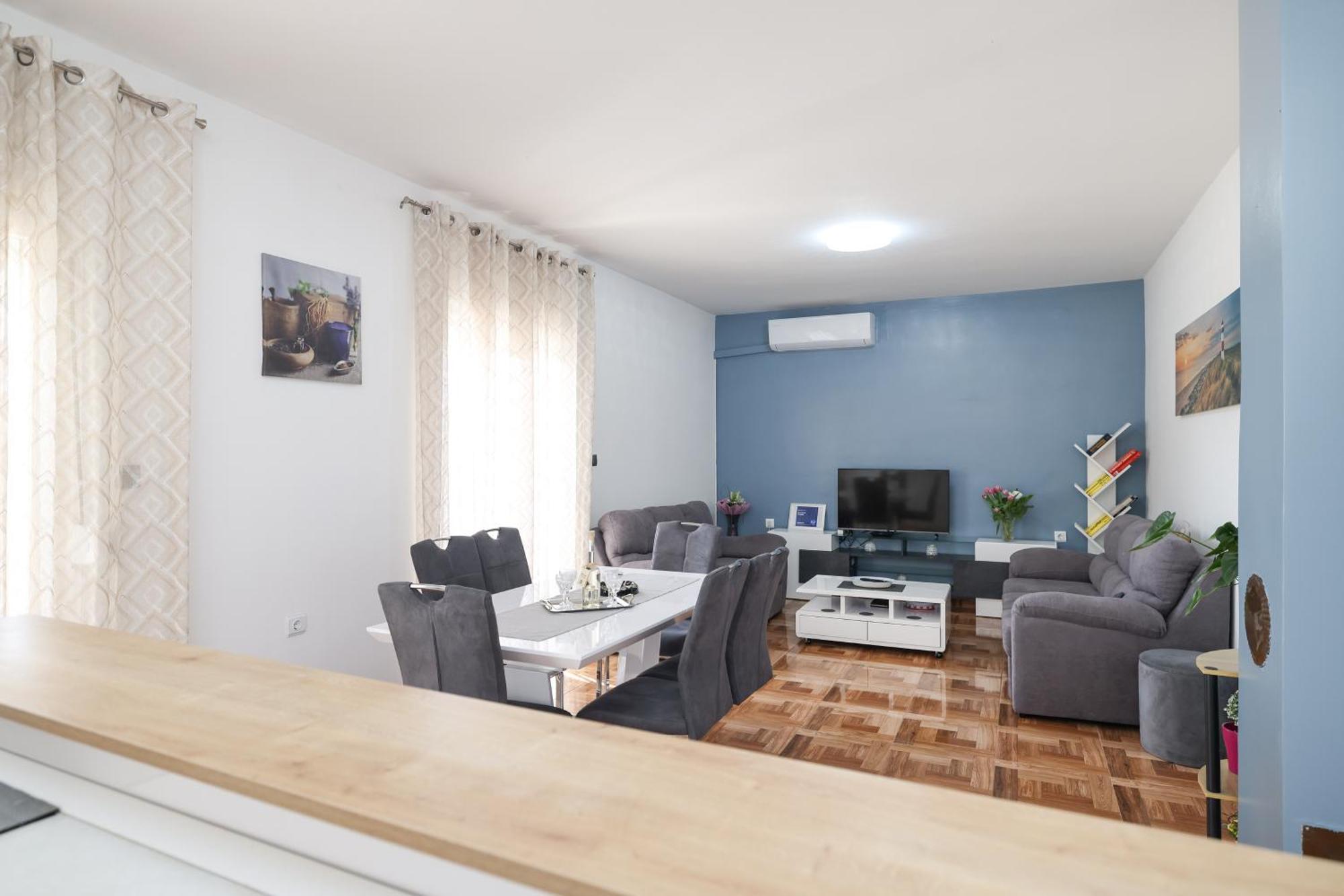Pantalon, Big Terrace And Free Parking Apartmán *