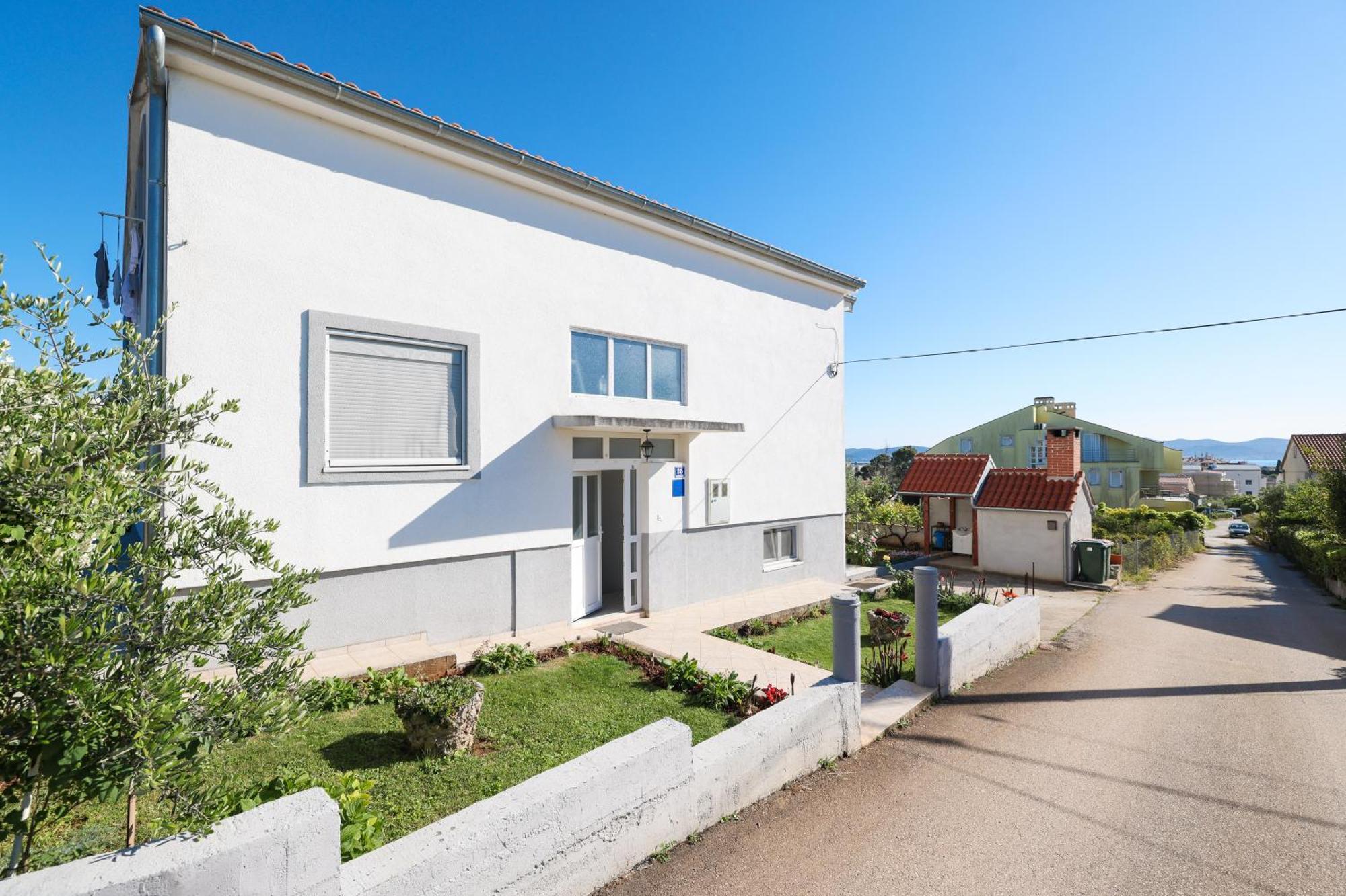 Pantalon, Big Terrace And Free Parking Zadar
