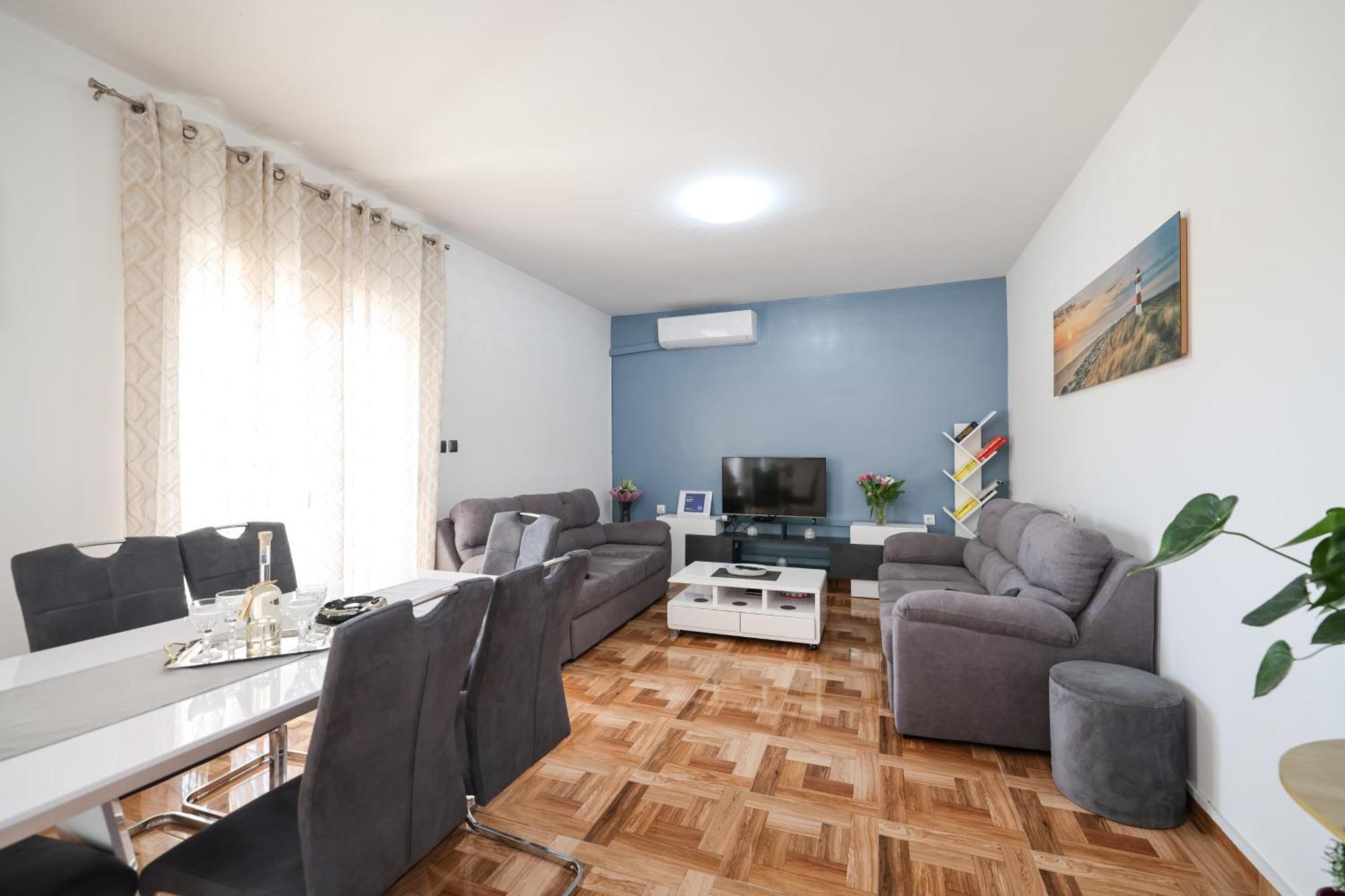 Pantalon, Big Terrace And Free Parking Apartmán Zadar