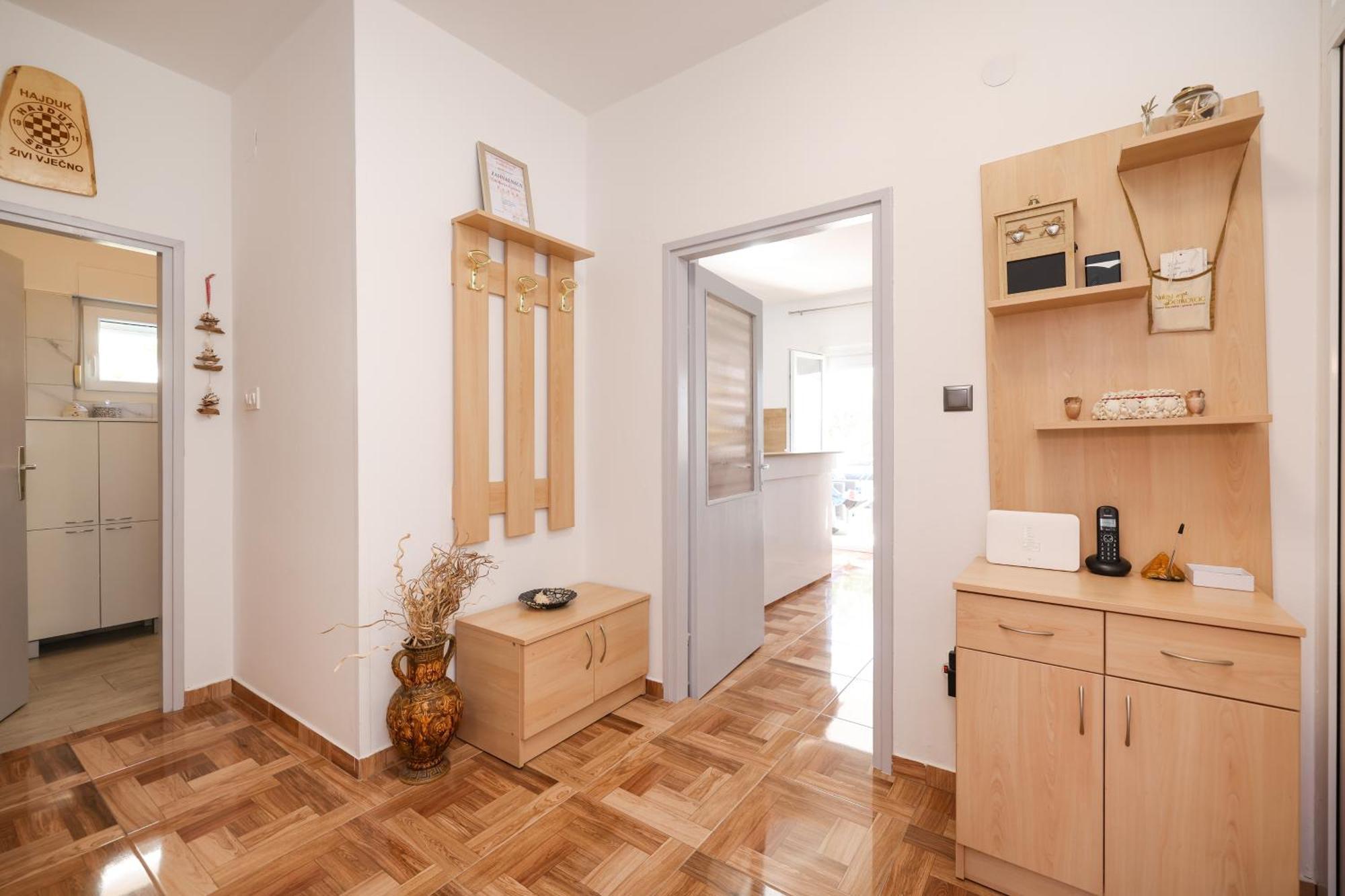 Apartmán Pantalon, Big Terrace And Free Parking *